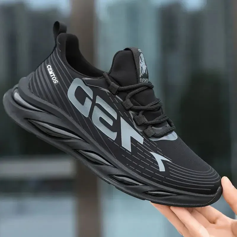 2024 Men's Sports and Casual Shoes Summer Fashion New Shoes Round Toe Black Spring Men's Shoes