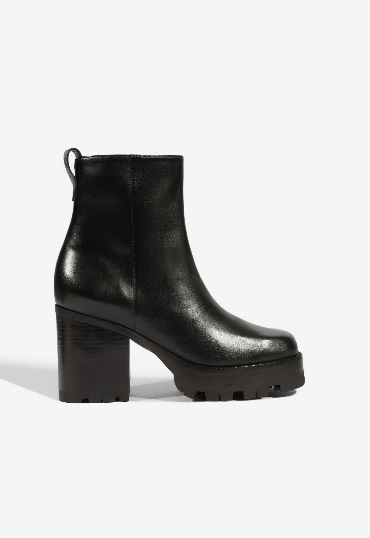 240 Leather Bootie Sleek Profile Slip Resistant