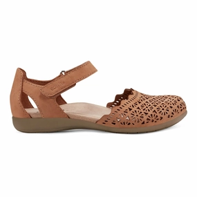 Even Path Foot Smooth Bronnie Casual Slip-On Perforated Sandals