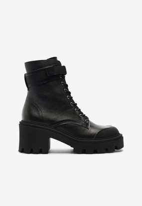 Hero Mode Clean Step Sarah Bootie