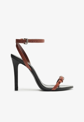 Adjustable Straps construction Aurora Sandal