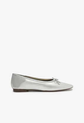 Arissa Silver Leather Ballet Flat Bounce Back Responsiveness Posture Aligning Footbed