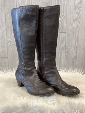 All Weather Cold Weather Commuter Boots Knee Flats By Boc In Brown, Size: 8.5