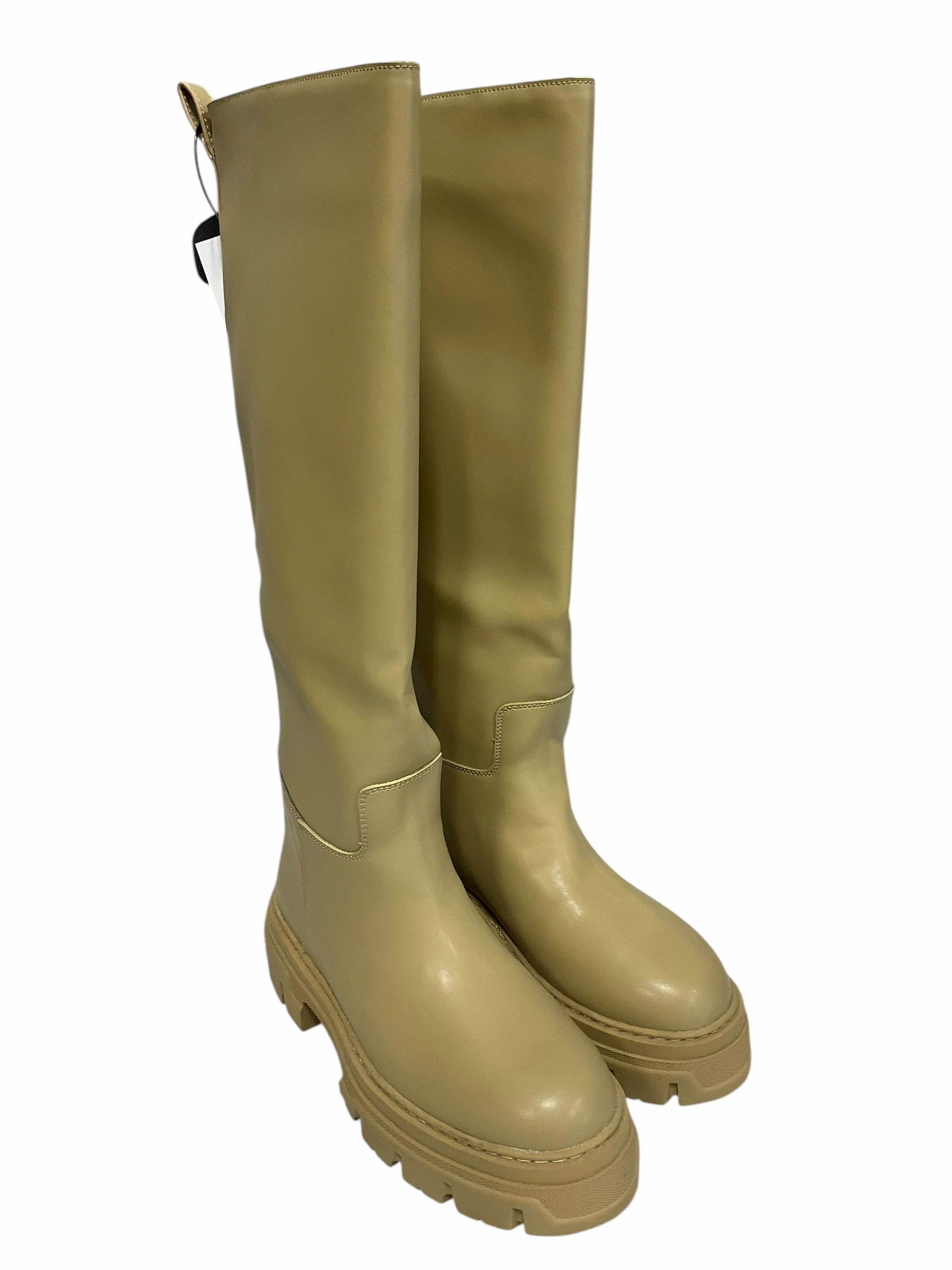 Side zipper Universal Style Boots Knee Flats By H&m In Beige, Size: 9