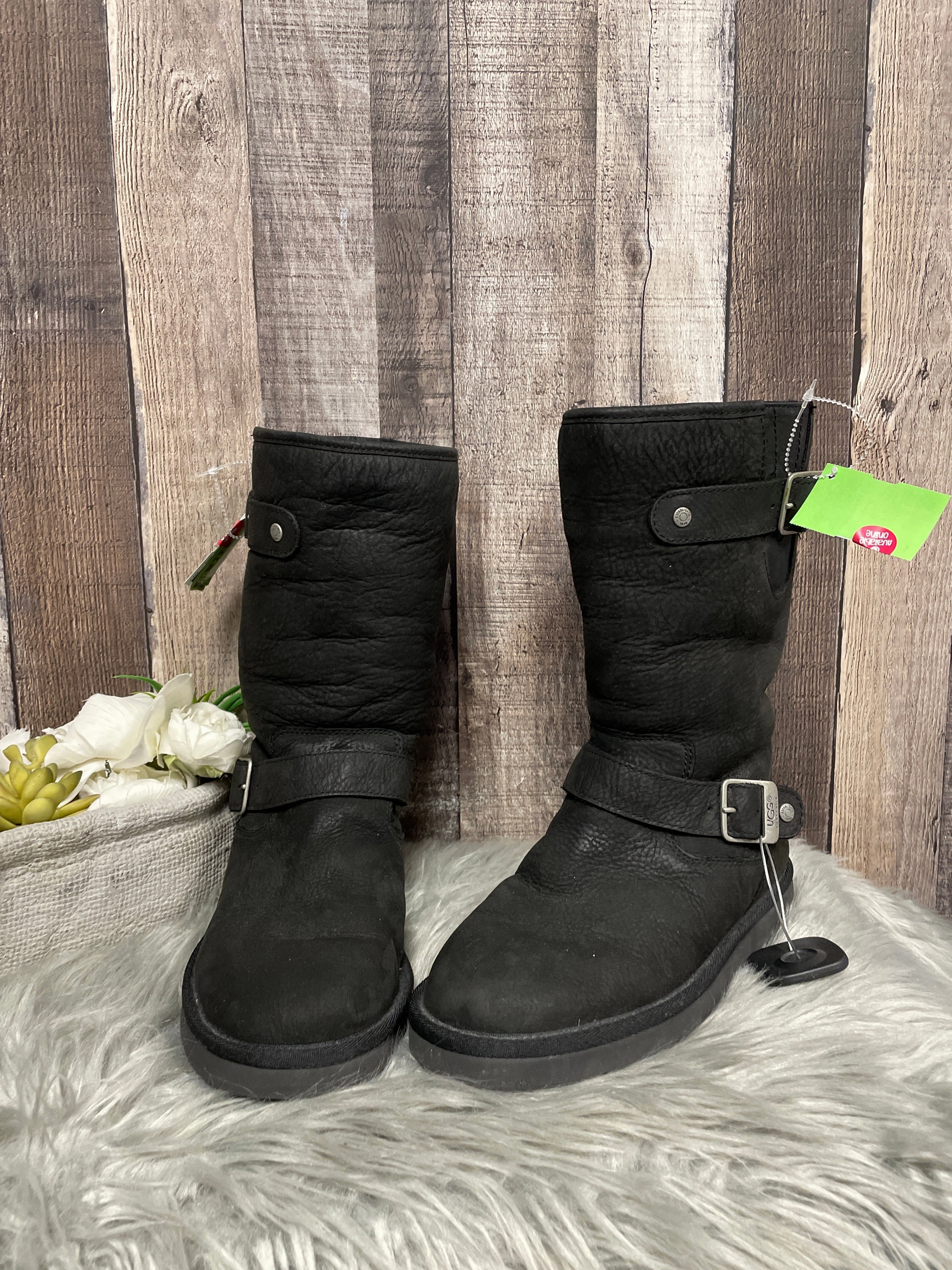 Boots Knee Flats By Ugg  Size: 6 Durable Shell Outdoor Trek