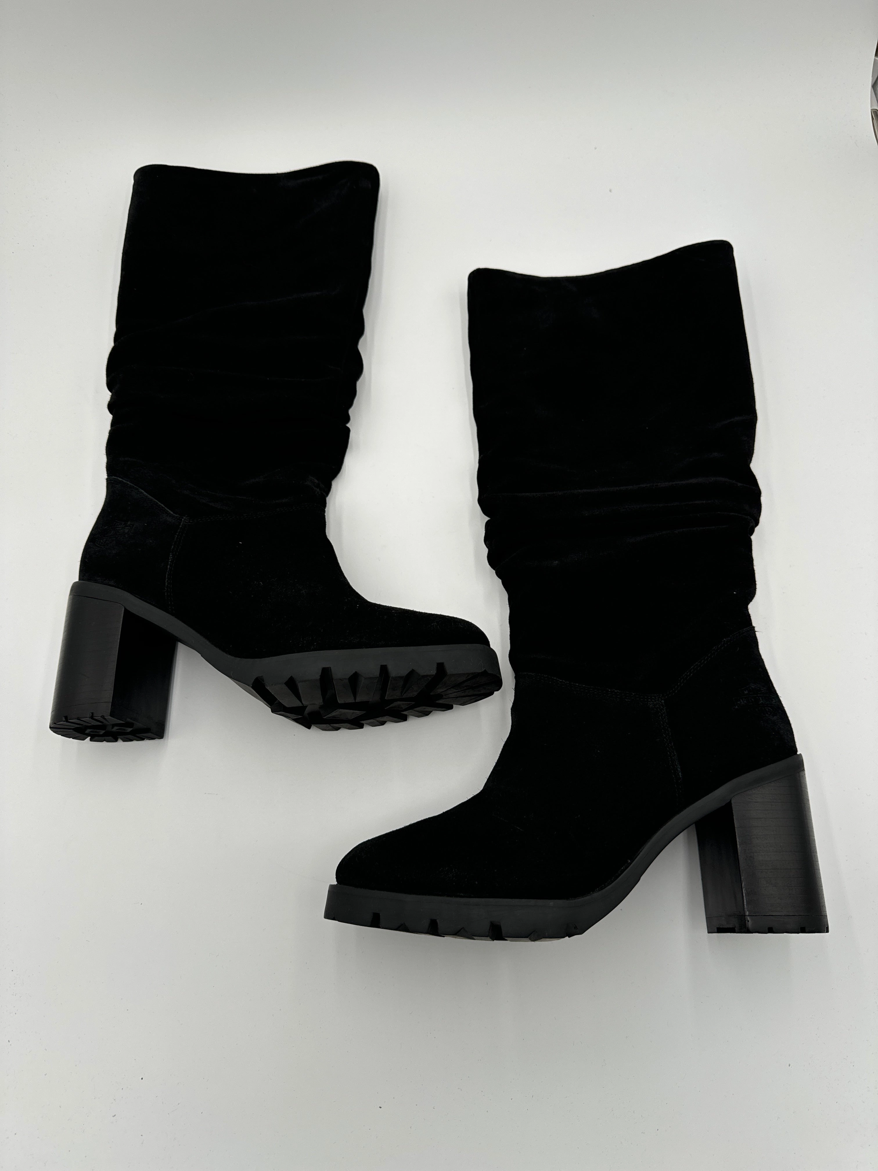 Insulated Outdoor Trek Wide toe box Boots Knee Heels By Harley Davidson In Black, Size: 10