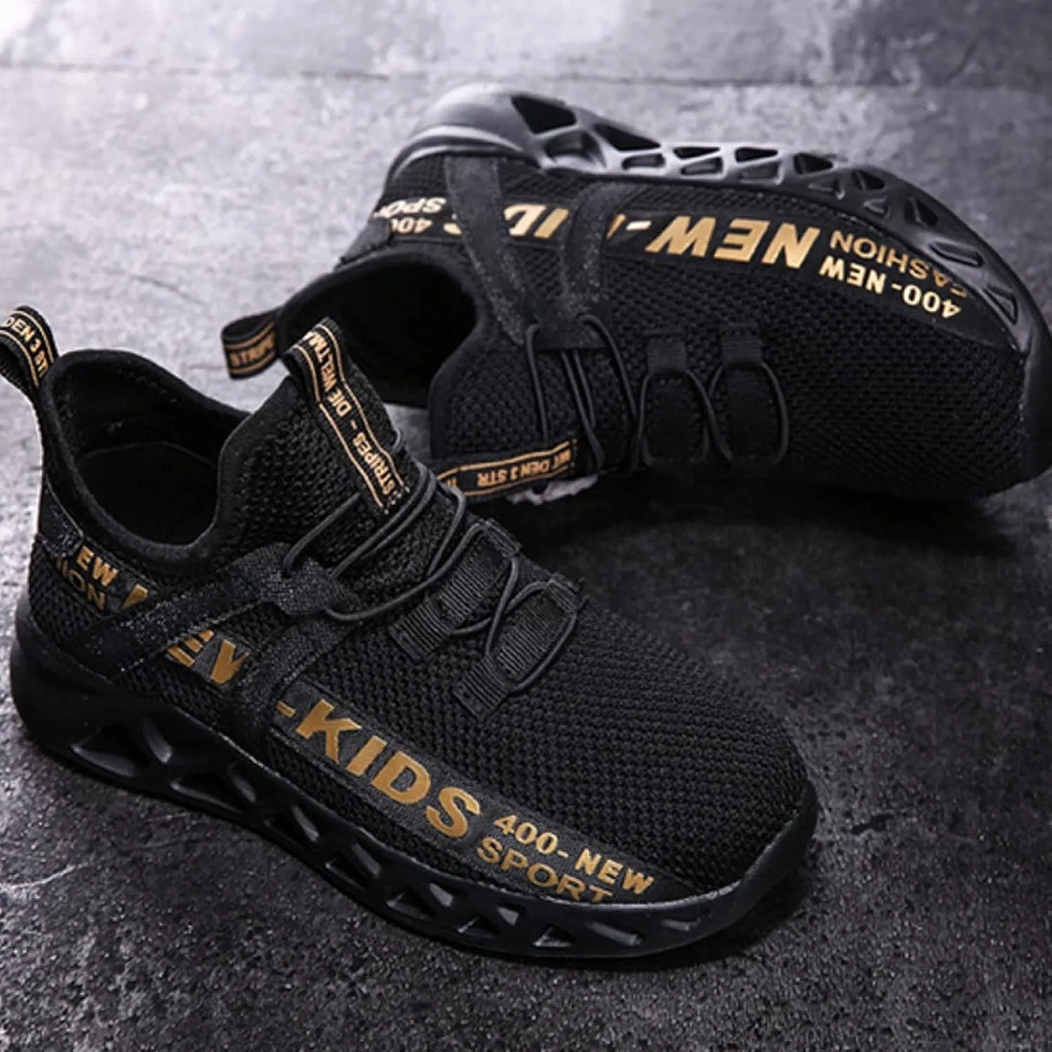 Boys and Girls Sports Shoes Breathable Double Mesh Shoes