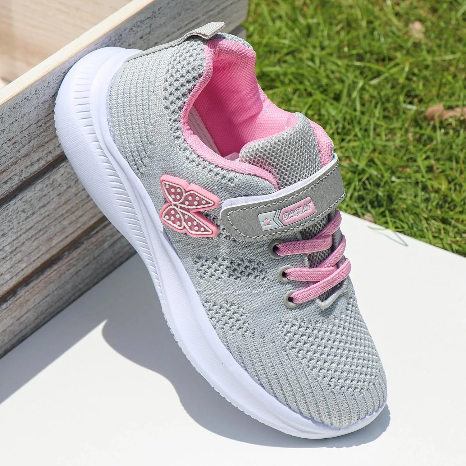 Boys and Girls Sports Shoes Breathable Double Mesh Shoes