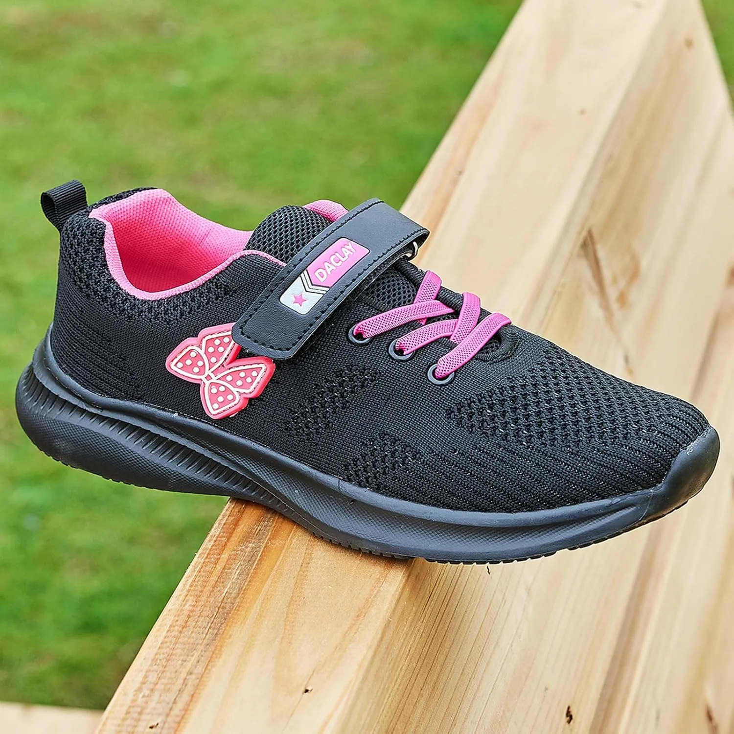 Boys and Girls Sports Shoes Breathable Double Mesh Shoes