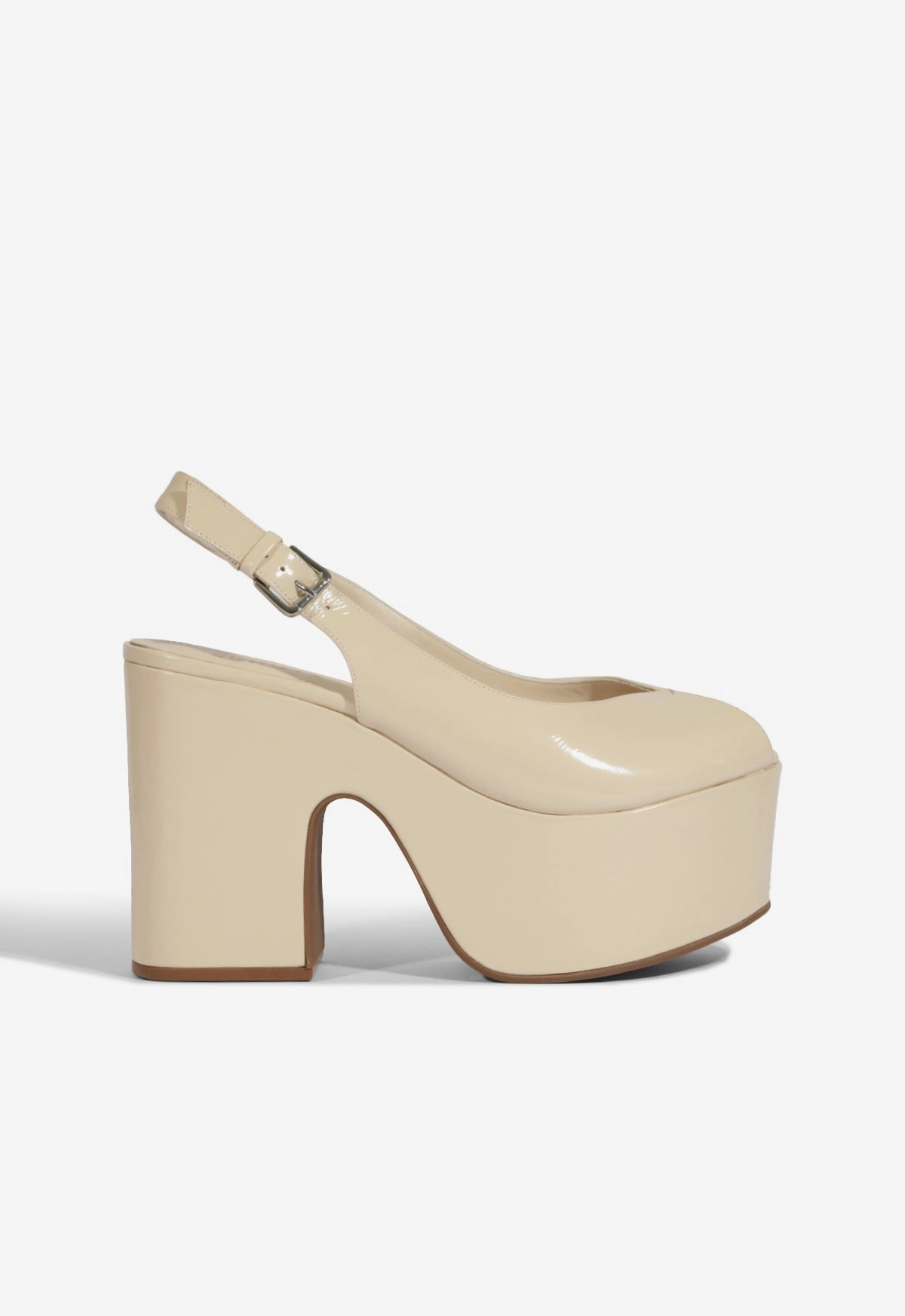 Brandi Sandal Energy Walk