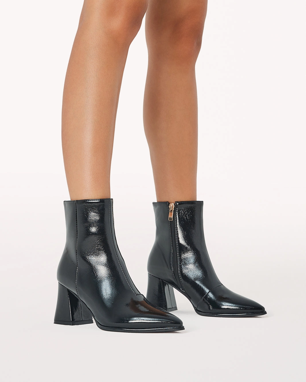 Outdoor Performance CADEN - BLACK CRINKLE PATENT