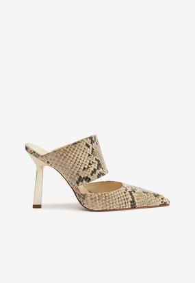 Queen Touch Ciara Pump