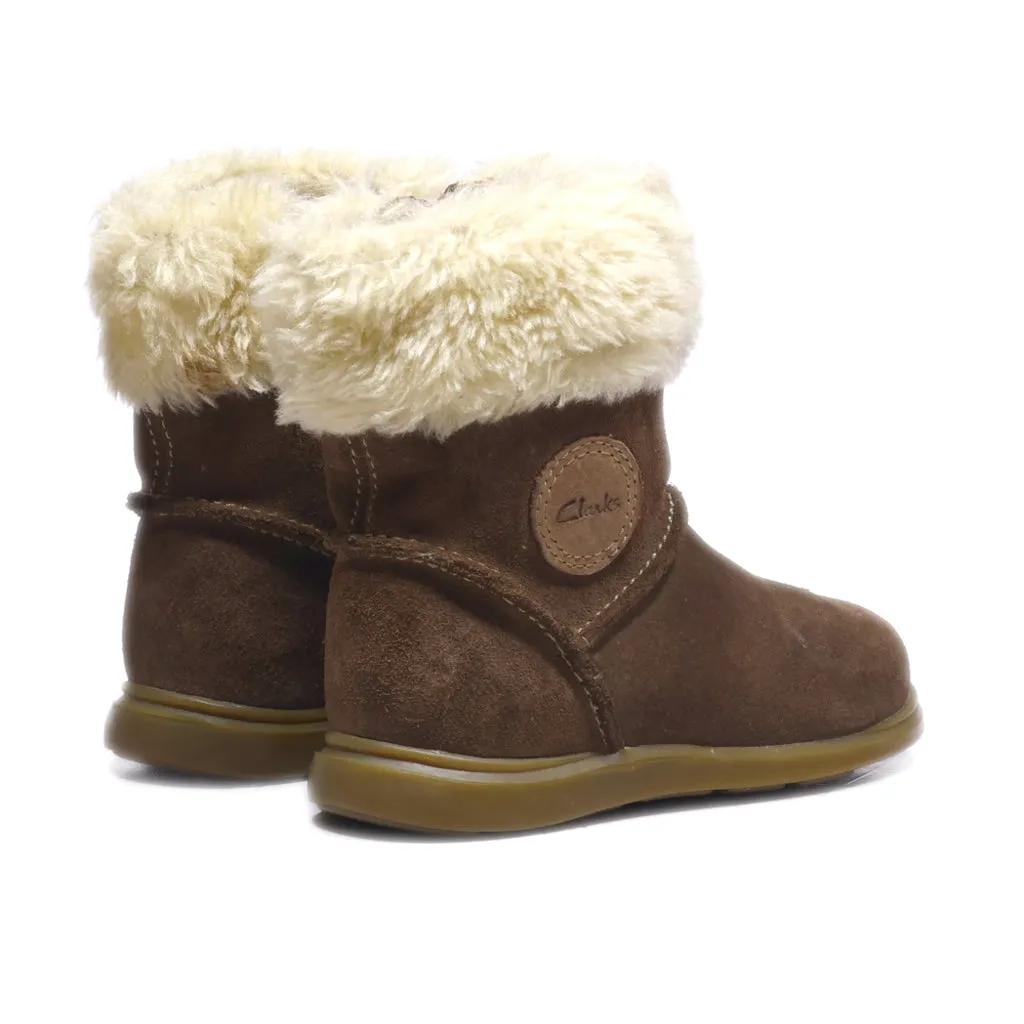 Clarks Snow Boots Suede Brown Colour For Kids