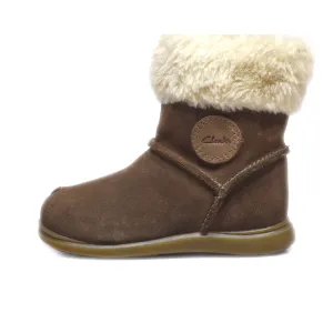 Clarks Snow Boots Suede Brown Colour For Kids