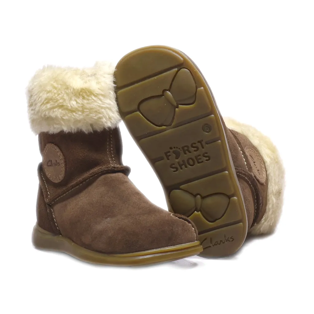 Clarks Snow Boots Suede Brown Colour For Kids