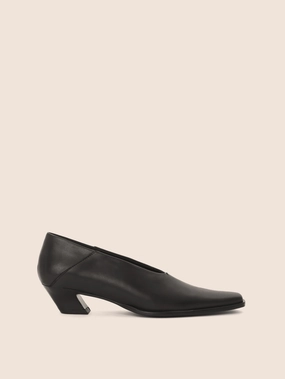 Soft Interior Cafe Moment Soria Black Heel
