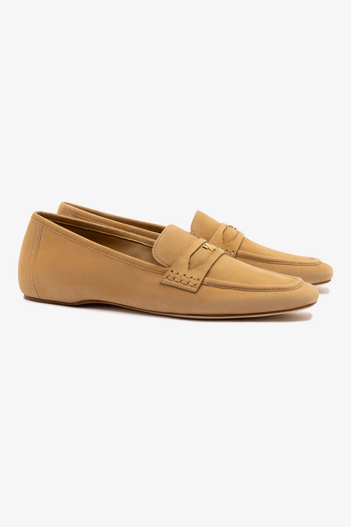Relaxing Shoes Elastic Material Suki Flat Loafer In Peanut Suede