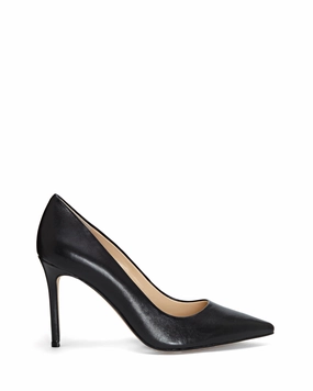 Savilla Pump Holiday look Designer Pick