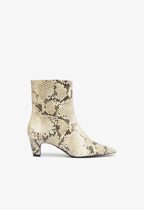Dellia Bootie Viral Pop Anti Fatigue Technology