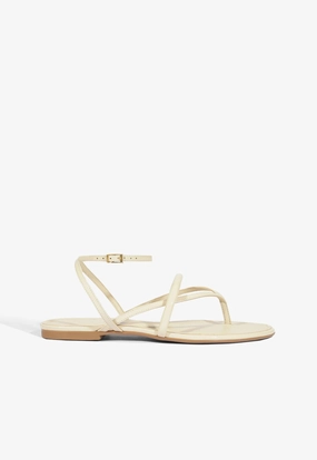 Diana Sandal Energy Return Technology Dynamic Flex Grooves