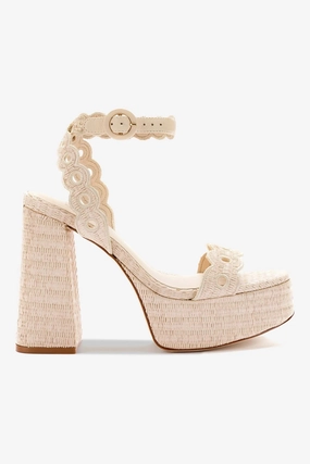 Dolly Broderie Sandal In Natural Raffia Grip-Tread Outsole Outdoor Travel Breath Mesh