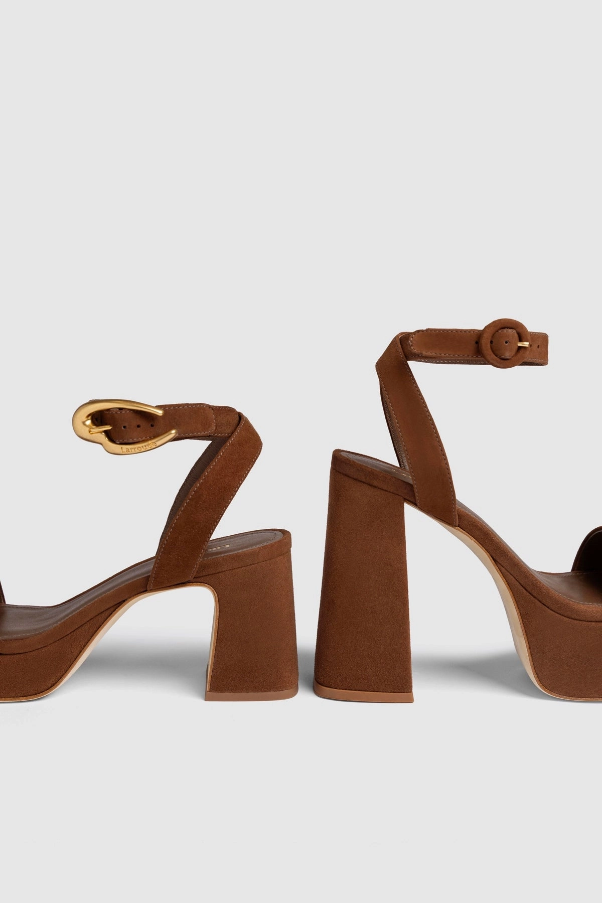Dolly Sandal In Burnt Umber Suede Day Light Sporty Flip-flops