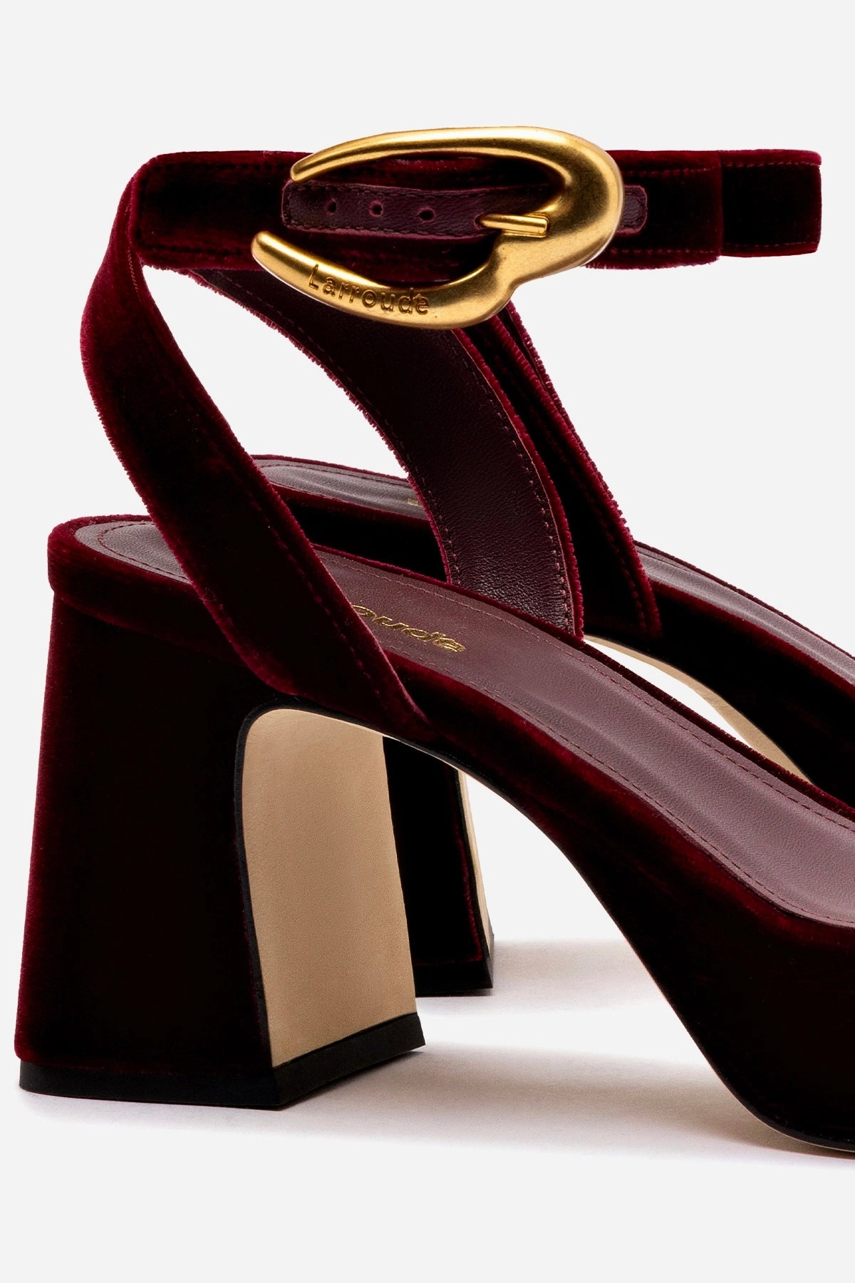 Dolly Verona Low Sandal In Wine Velvet All-Weather Footwear Moist Safe Resort Look