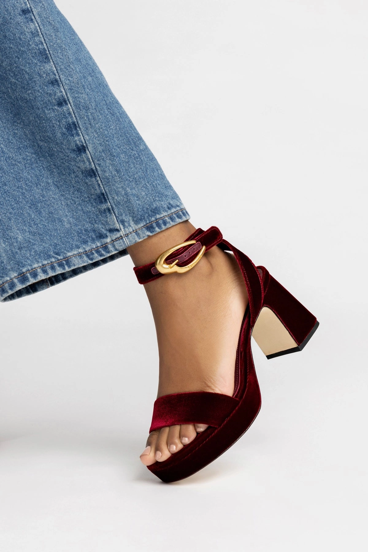 Dolly Verona Low Sandal In Wine Velvet All-Weather Footwear Cool Surface Daily Basic