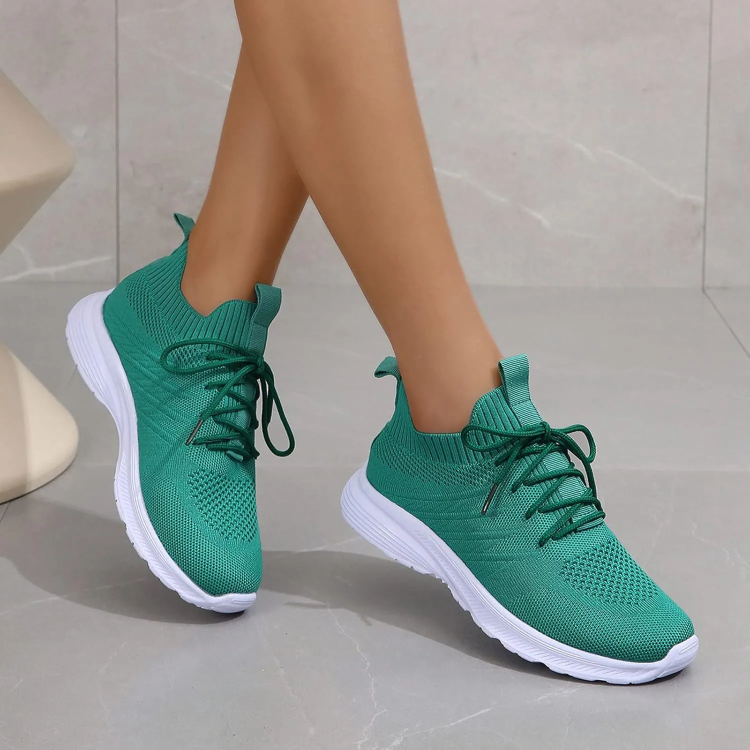 Eduavar Sneakers for Women Trendy, Sneakers for Women Sports Sneakers Lace-up Shoes Lightweight Breathable Walking Sneakers