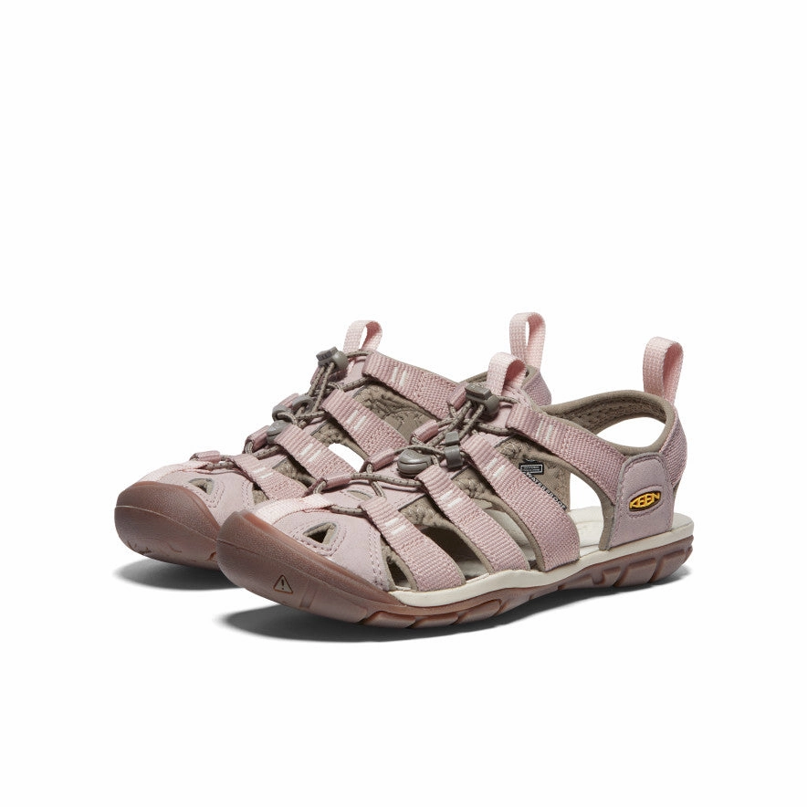 Adventure Time Sleek Flats Women's Clearwater CNX Sandal  |  Timberwolf/Fawn