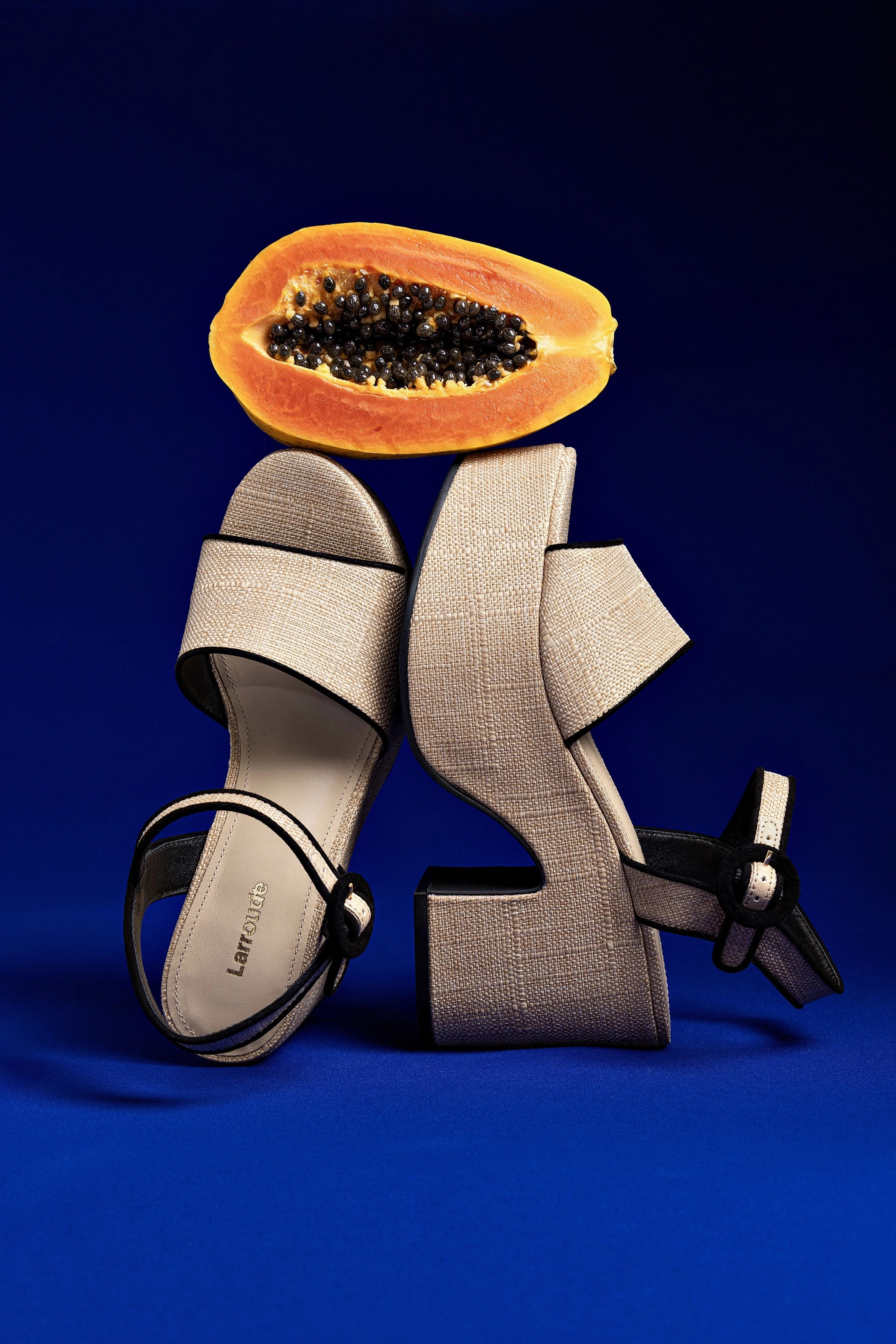 Footwear Essential Miso Sandal In Beige Raffia and Black Trimming Balanced Weight Distribution