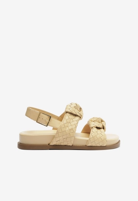 Kareena Beige Sporty Sandal Long Move
