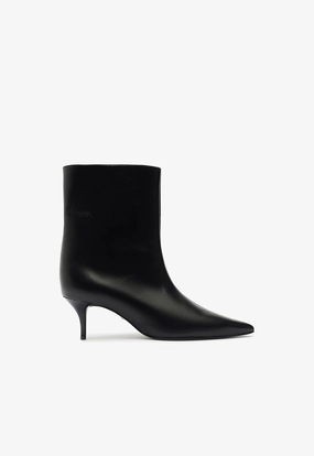 Frances Bootie ventilation channels