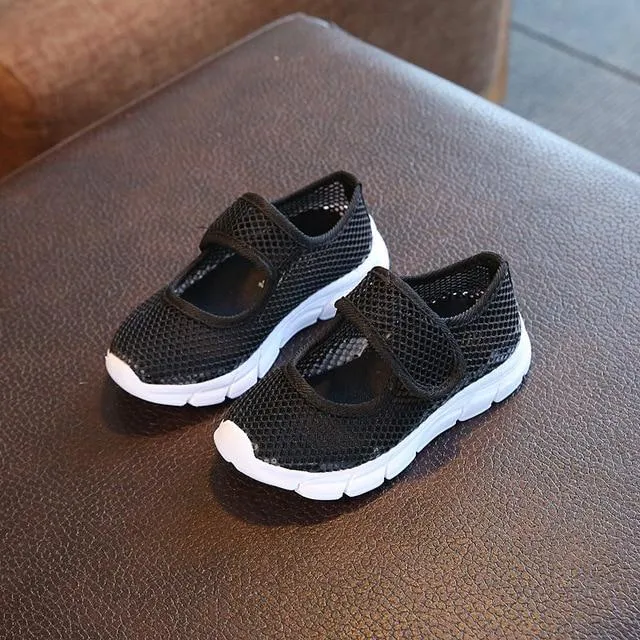 Girl's Casual Shoes