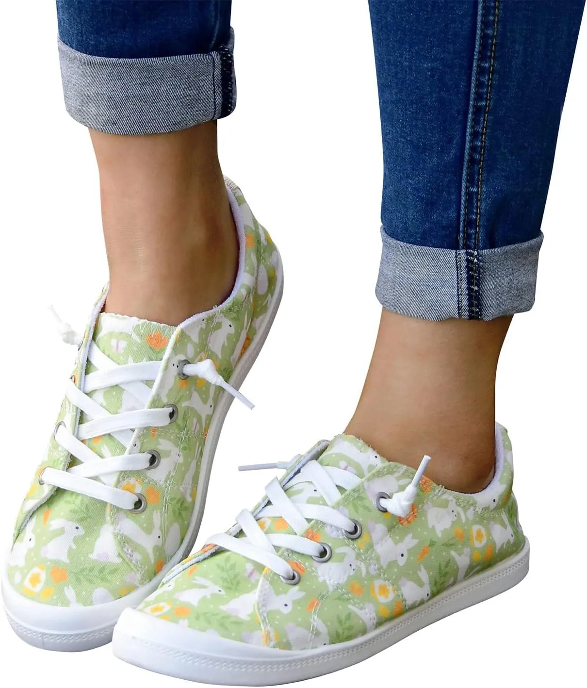 Gumipy Women's Lace-Up Loafers Valentine's Day Love Heart Print Fashion Sneaker Comfortable Lightweight Canvas Shoes Breathable Walking Shoes