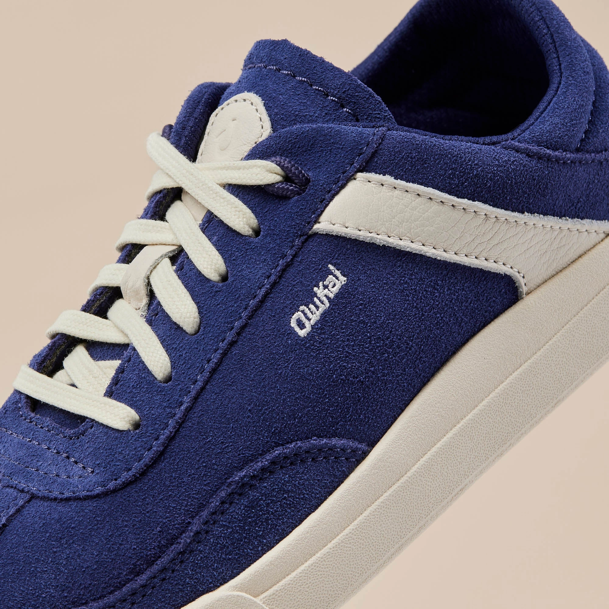 H????upu - Navy / Off White Mountain Strong