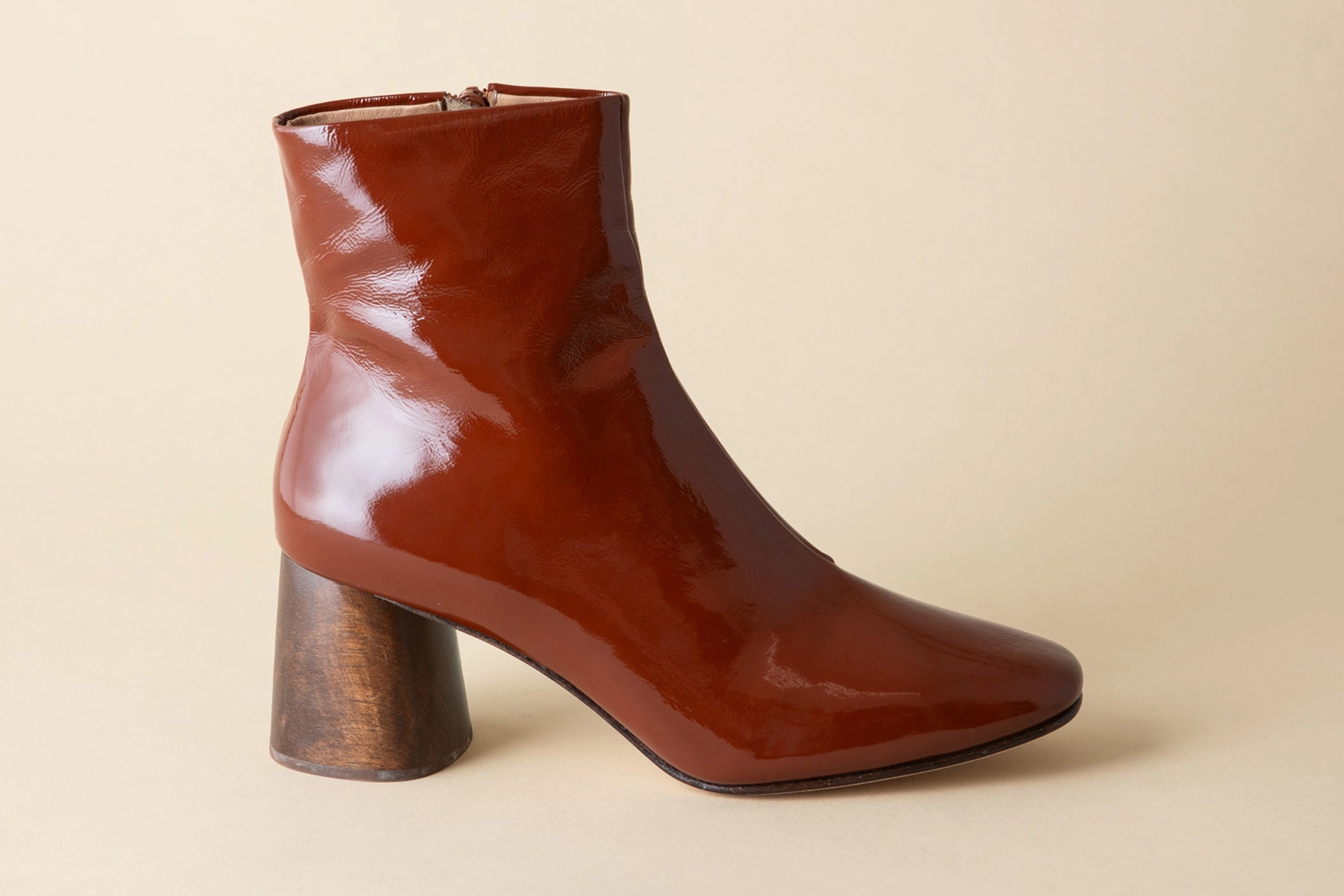 HARLOW Fashion Footwear