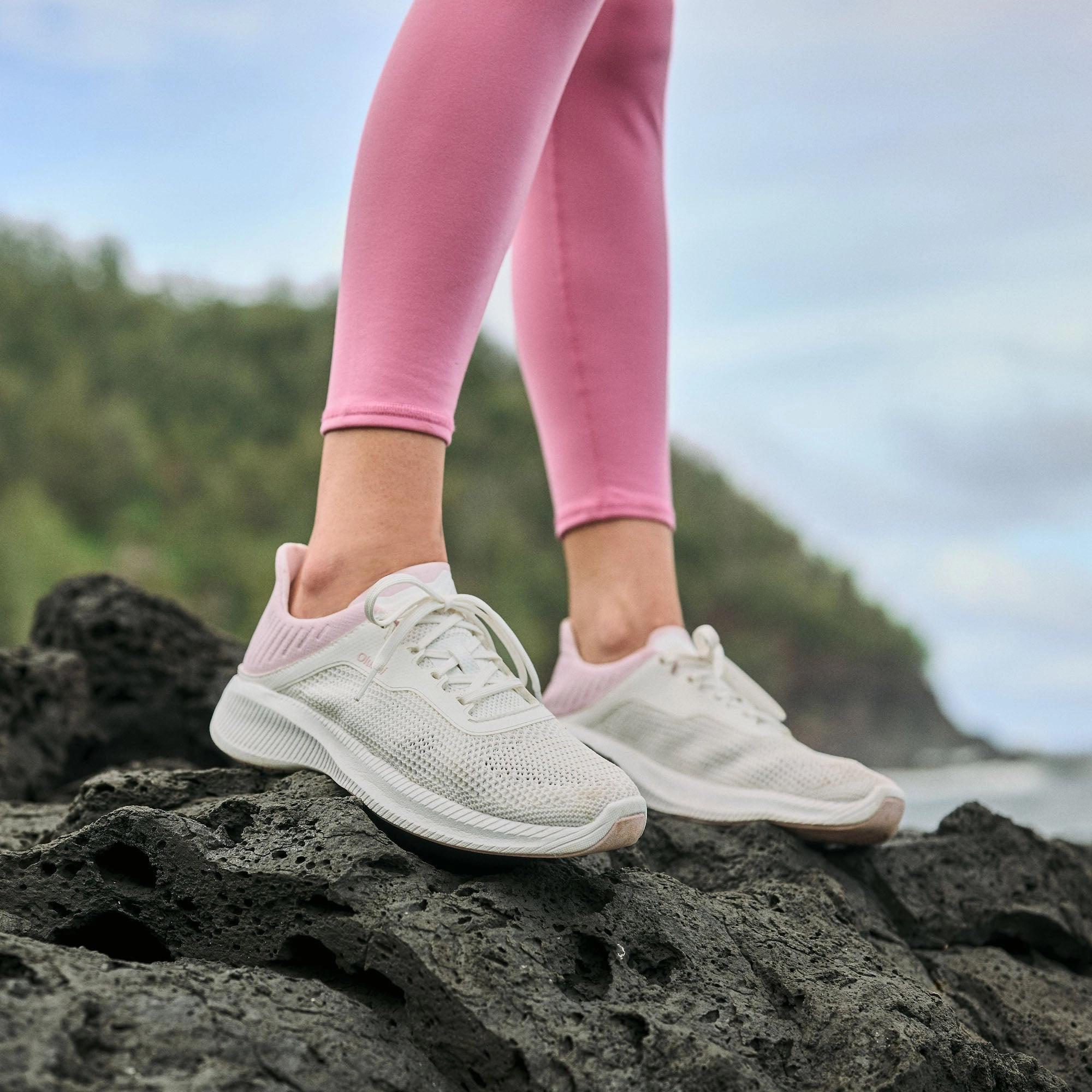 Island Hopper - Bright White / Cotton Candy Sole Soft Firm Ground