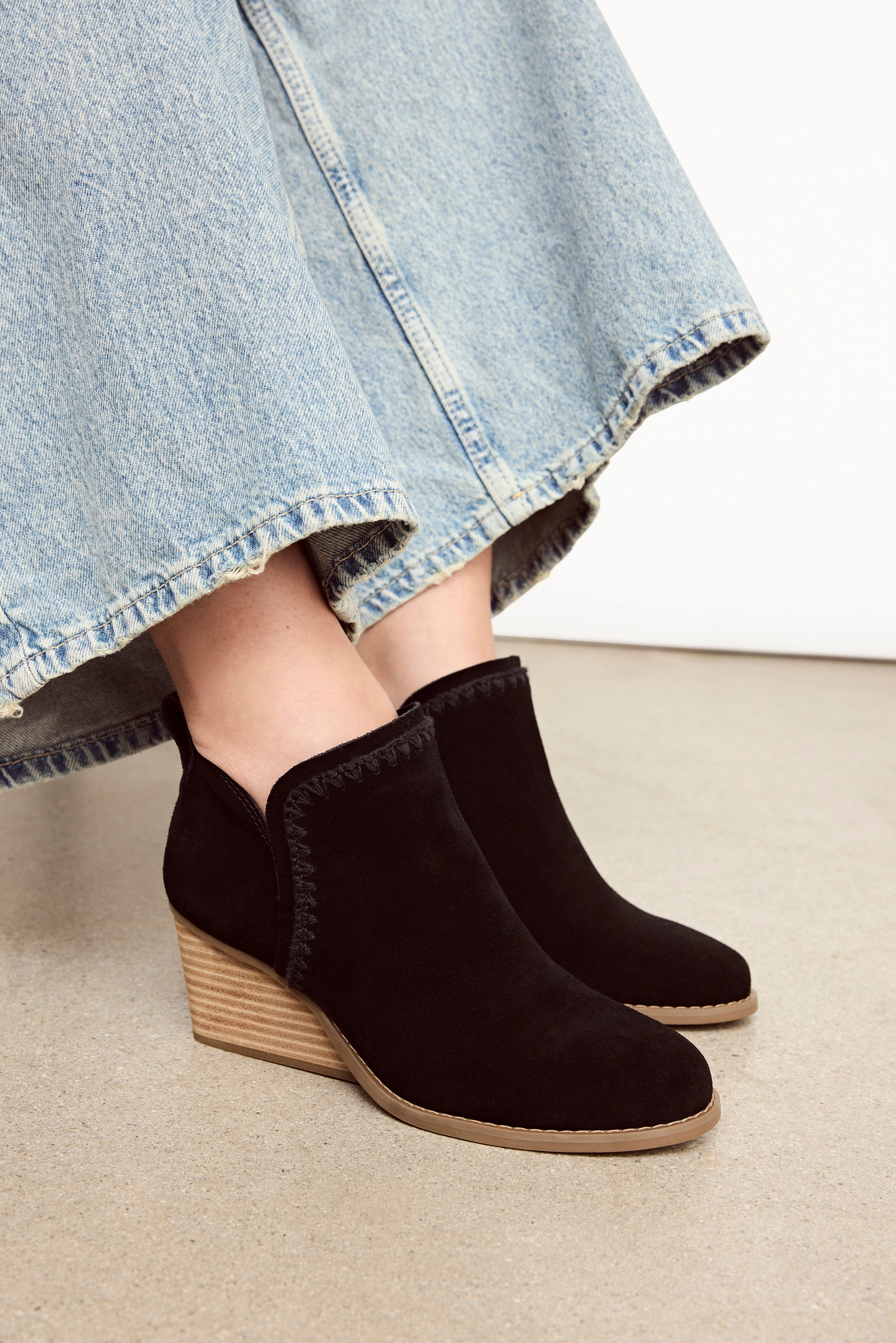 Kaia Ankle Boot - Black Suede Non Slip Standing Workers Soft Material