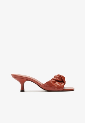 Anti Fatigue Technology Kareena Knot Mule Sandal