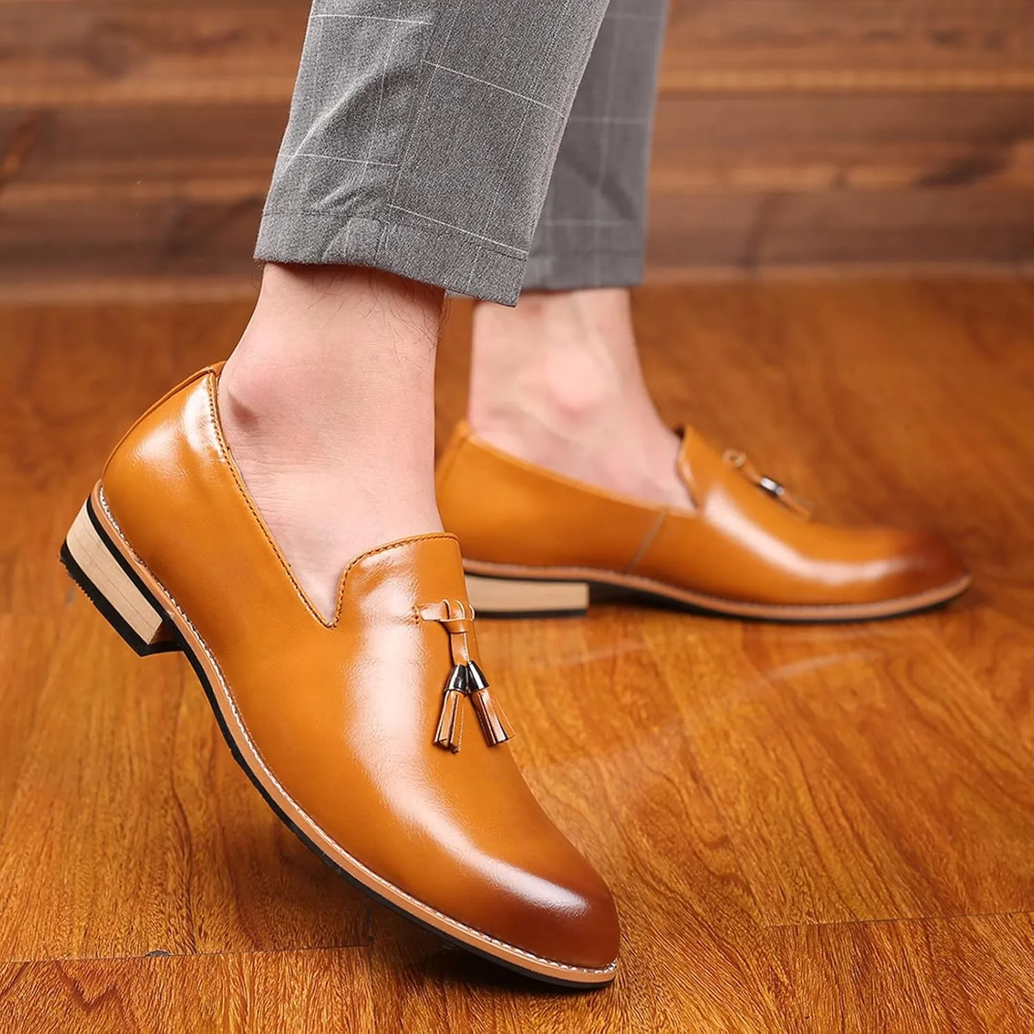 Leather Slip on Work Shoes for Men Fashion Style Men's Breathable Tassel Mens Slip on Casual Shoes Leather