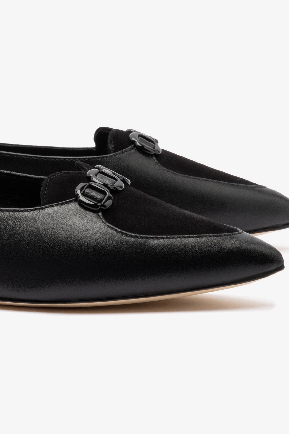 Breathable Cushion Audrey Flat In Black Leather