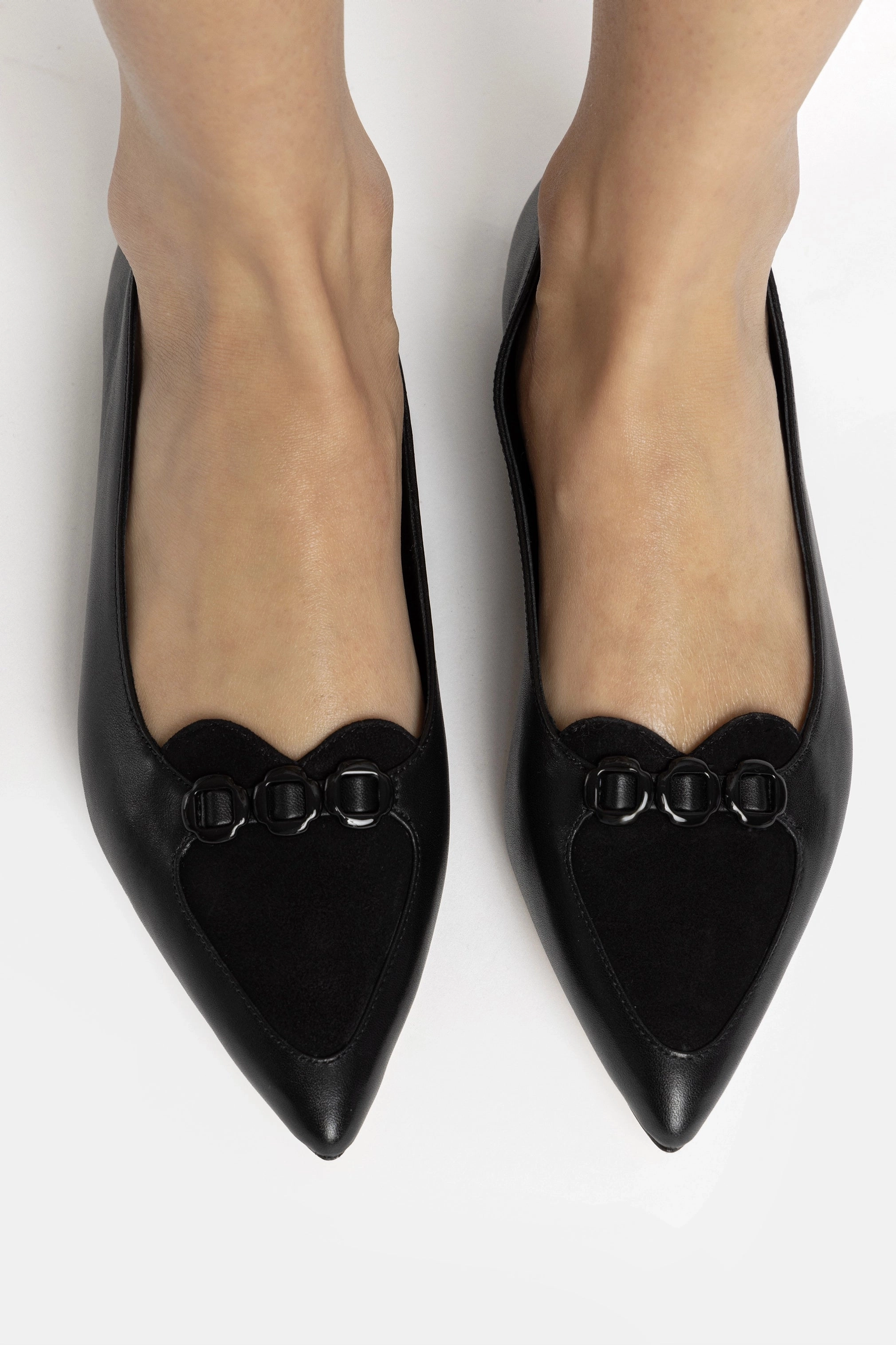 Audrey Flat In Black Leather Sleek Fit