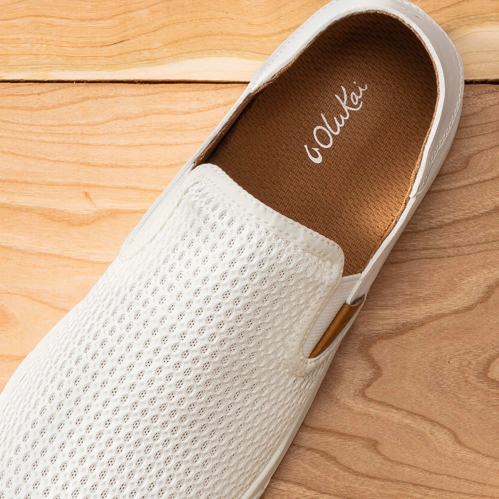 Pehuea - Bright White Chill Comfort Walk