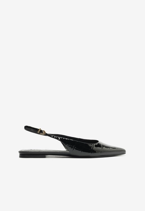Shock Resistant Paola Black Leather Flat