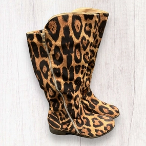 Padded Collar Support Animal Print Boots Knee Flats Clothes Mentor, Size 6.5