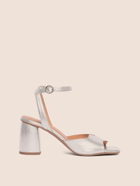 Resort Glam Mom Chic Malaga Silver Heel