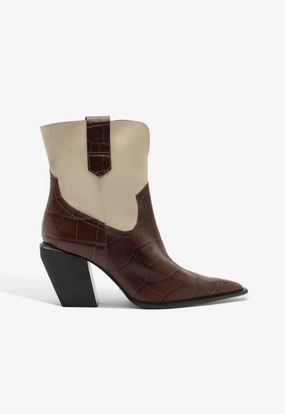 Comfy Spark Memphis Croc Bootie