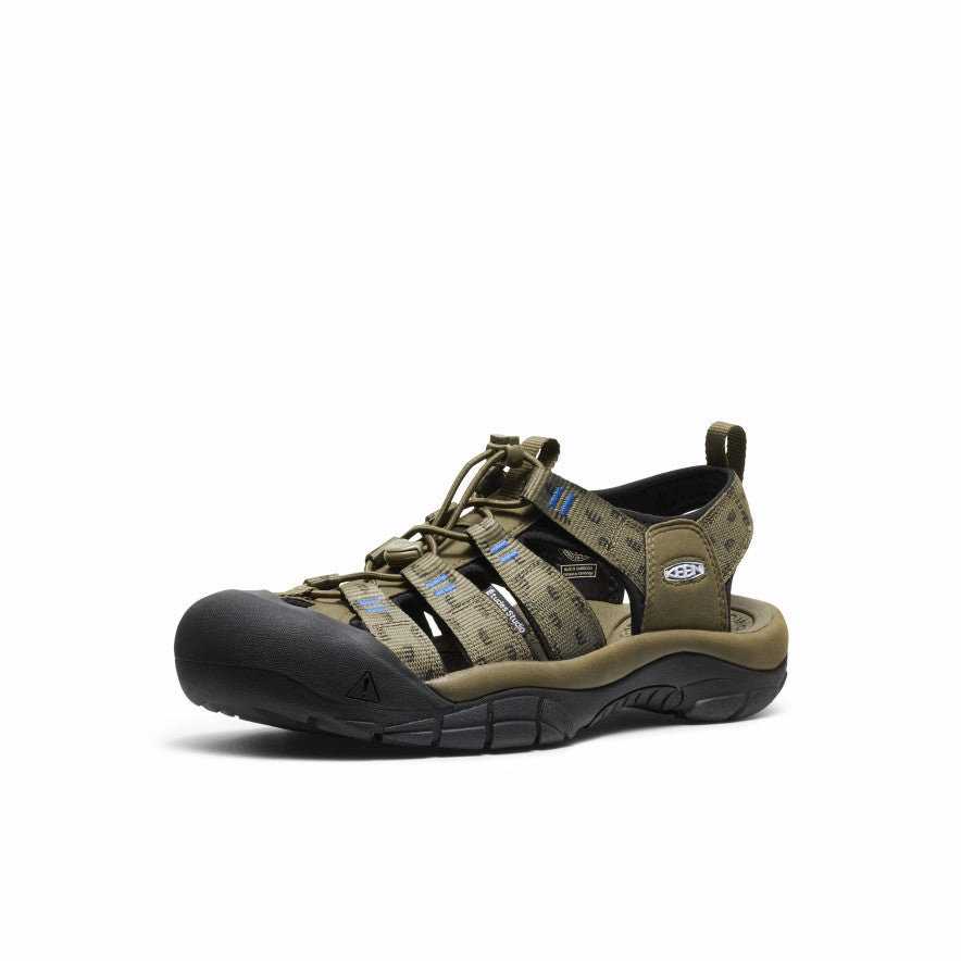 Men's Newport Retro Sandal x ??tudes Studio  |  Etudes Olive Modern Glow