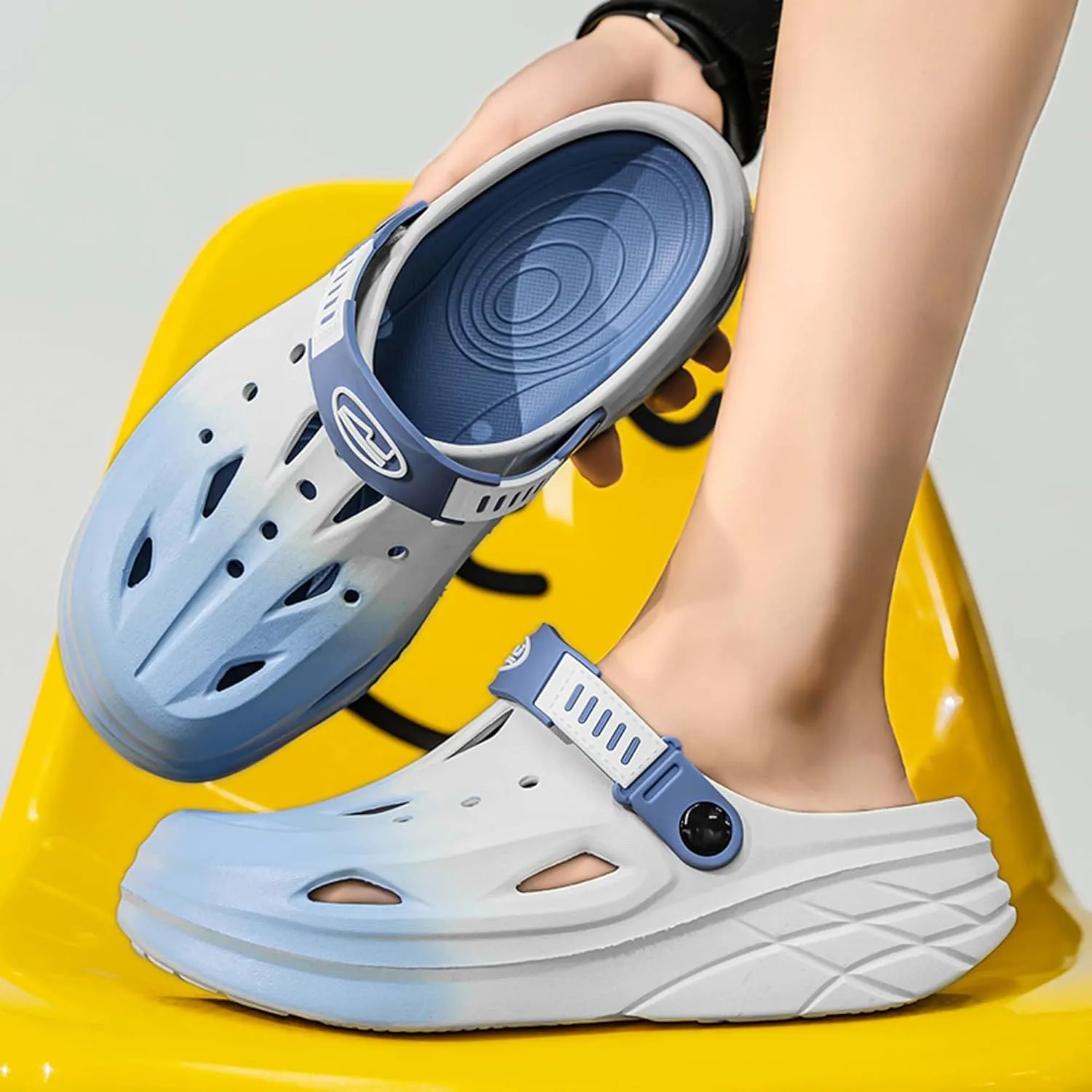 Men's and women's perforated shoes with non slip thick soled EVA sandals for external wear